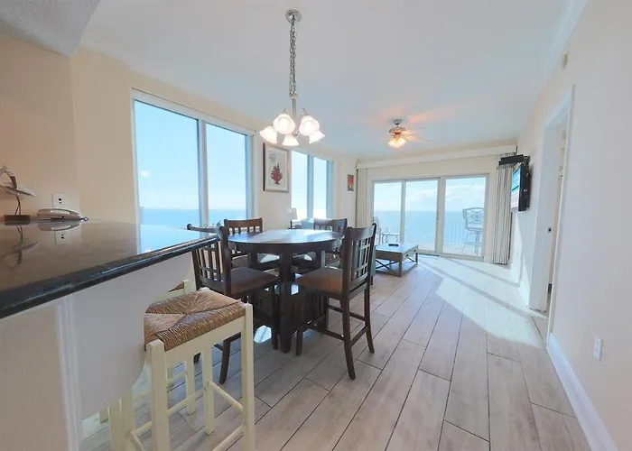 2 Bedroom High Rise Corner At Crystal Tower With 2 Balconies, 2 Outdoor Pools, Lazy River, Heated Indoor Pool, Direct Access Apartment