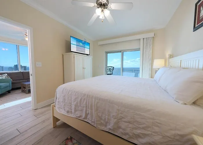 2 Bedroom High Rise Corner At Crystal Tower With 2 Balconies, 2 Outdoor Pools, Lazy River, Heated Indoor Pool, Direct Access